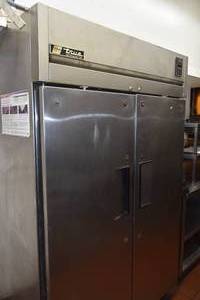 lot 43 image: True Double Door Fridge
