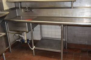 lot 55 image: SS Dishwasher feed tray & sink