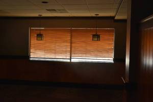 lot 76 image: Six wood blinds SE Dining Room
