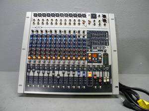 lot 1 image: Peavey RX 1212 1200 Watt Mixer