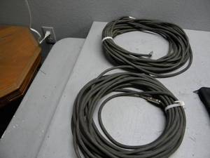 lot 16 image: Speaker cords