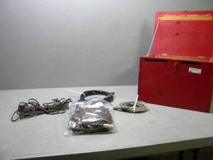 lot 21 image: Red box w misc. splitter cords