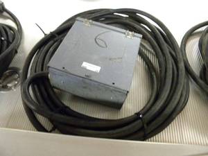 lot 28 image: Box 6 wcord at least 60 w 50 amp plug and stand