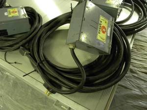 lot 33 image: Box 11 w cord at least 60 w 50 amp plug and stand