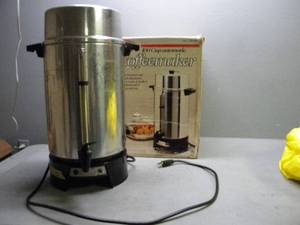 lot 47 image: 100 c. coffee pot-West Bend