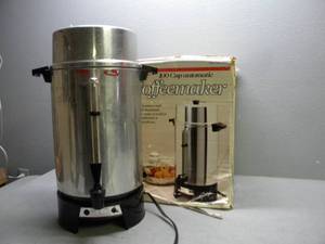 lot 48 image: 100 c. coffee pot-West Bend