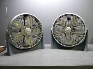 lot 71 image: 2-20 Circulating Coolmaster Fans