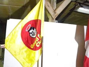 lot 80 image: Good Sam Flag-no base