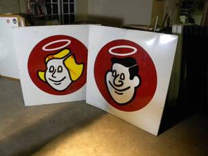 lot 89 image: 2 Lg. tin Good Sam signs