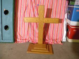 lot 106 image: Crucifix in a box