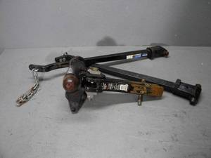 lot 110 image: Reese Receptor Stabilizer Hitch