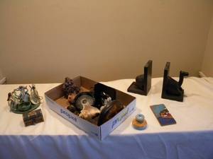 lot 25 image: Camel book ends, figures, misc.