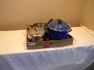 lot 29 image: Cookware, blue pot, double boiler & more
