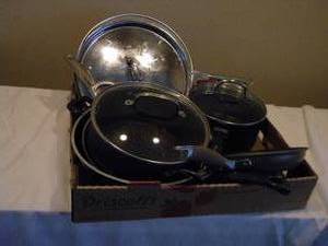 lot 31 image: Fry pans and covered cookware