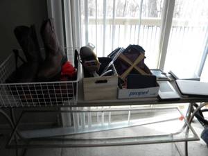 lot 96 image: Kindle, Nook, tablets, boots, mirrors, etc