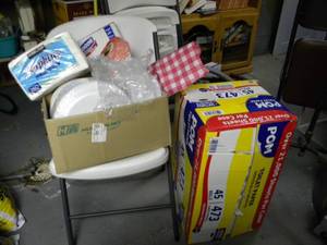 lot 114 image: B-Case of TP, plates & napkins