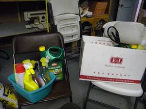 lot 117 image: B-Cleaners, weed be gone, sprayer etc...