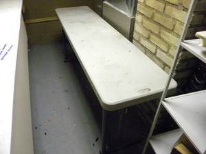 lot 126 image: B-Folding fiberglass table 18 x 72