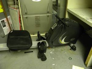 lot 127 image: B-Lifespan incline exercise unit