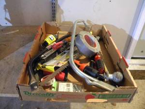 lot 178 image: G-Saws, tape measurers, screwdrivers