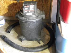 lot 198 image: G-Craftsman vac-2 h.p. wetdry