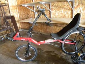 lot 201 image: G-Burley 2 Wheel Recumbent bike Hep Cat