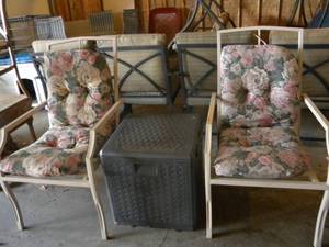 lot 207 image: G-Deck Box and 2 Patio chairs