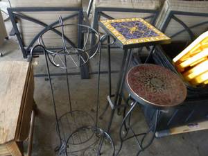lot 209 image: G-4 Plant stands