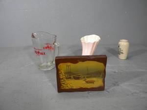 lot 8 image: Les Kouba decoupage on wood