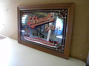 lot 32 image: Schmidt Mirror Beer Sign 30 x 42 inches