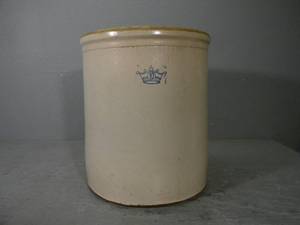 lot 62 image: Crown 10 gal crock wsalt glaze interior