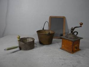lot 81 image: Ricer, coffee grinder & bucket