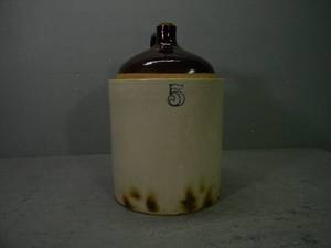 lot 83 image: 5 gal brown top jug with brown spots