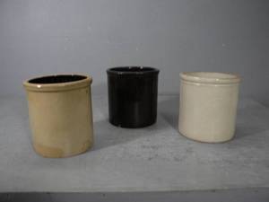 lot 86 image: 3) Crocks salt glaze wcrack & light
