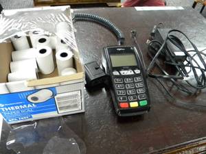 lot 6 image: Credit Card Machine Ingenico iCT220