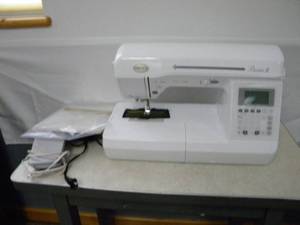 lot 60 image: Presto II Baby Lock Open Arm Sewing Machine