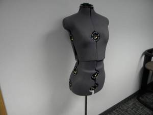 lot 77 image: Adjustable Dress Form