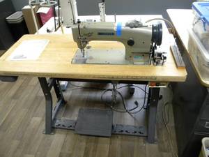 lot 80 image: Tacsew Commercial Sewing Machine (new motor)