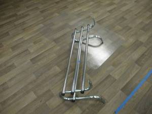 lot 117 image: Commercial grade coat rack &amp floor mat 30 x 48