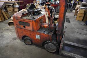lot 30 image: Clark Herculift gas powered fork lift wextensions