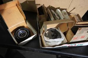 lot 45 image: Air conditioner clutch drives