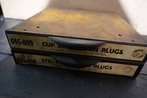 lot 54 image: 2) Expansion plugs, Frost plugs