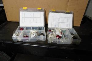 lot 61 image: 2) Containers Line splicer kits