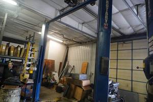 lot 112 image: 9,000# Rotary Lift-Double post unit