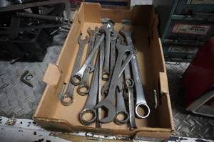 lot 78 image: Box and open end wrenches up to 1-18