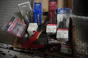 lot 83 image: Spot weld cutter, Heli Coils, pop rivet gun
