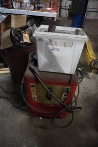 lot 144 image: 20th Century 180 amp AC welder
