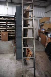 lot 148 image: Aluminum Extension Ladder