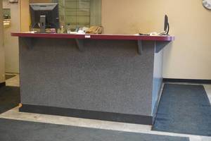 lot 150 image: L-Shaped Reception Office Counter 10 x 7