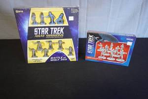 lot 33 image: Star Trek Away missions Miniatures boardgame miniatures